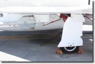 F-4B_PhantomII_walkaround02.JPG