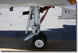 F-4B_PhantomII_walkaround05.JPG