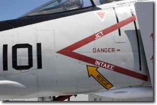 F-4B_PhantomII_walkaround07.JPG