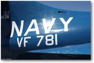 walkaround_grumman_f9f-5_panther_04.jpg