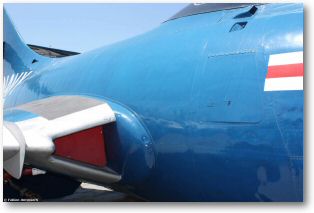 walkaround_grumman_f9f-5_panther_11.jpg